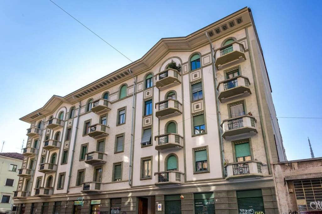 In Verticale Turín Exterior foto